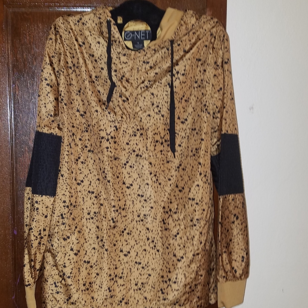 Windbreaker sweater